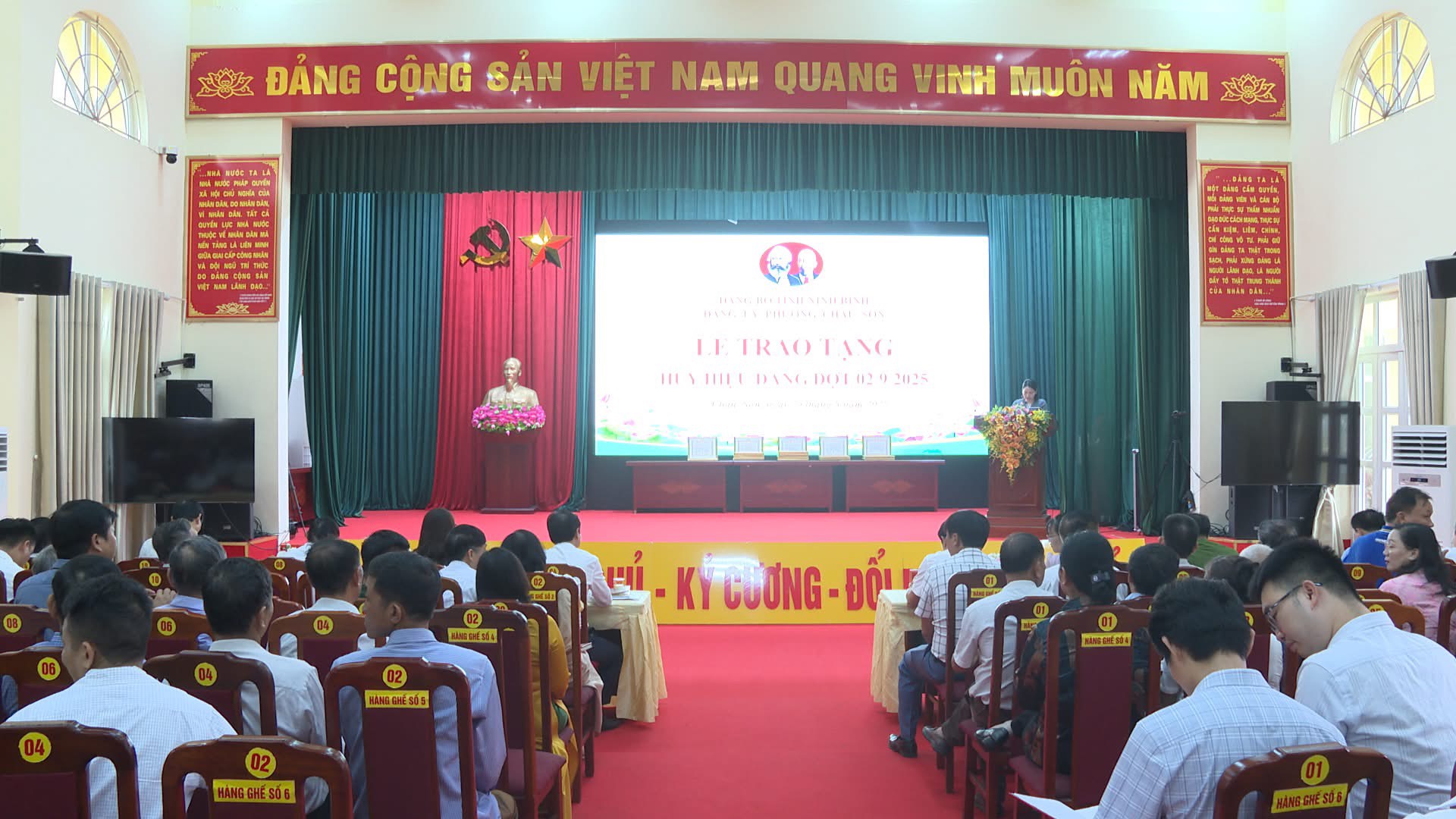 Phường Châu Sơn, tỉnh Ninh Bìnhtrao huy hiệu Đảng đợt 2/9/2025 