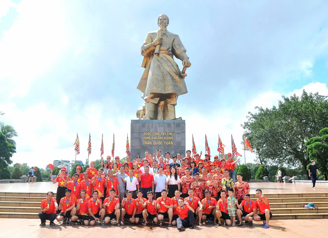 Đội bơi chải phường Châu Sơn đạt Huy chương đồng - Giải Ba trong Giải bơi chải tỉnh Ninh Bình năm 2025 